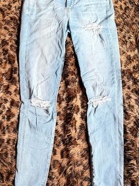 American Eagle Outfitters Light Blue Denim Jeans